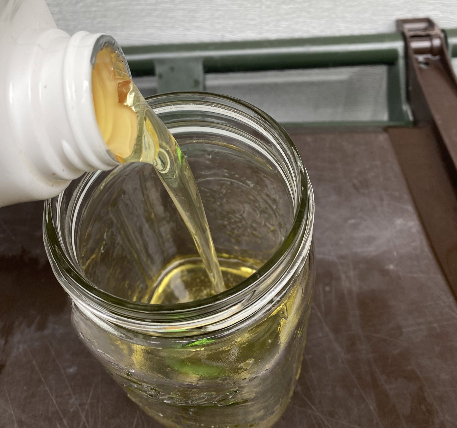 Propiconazole_liquid_cropped